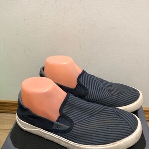 Olukai Lae'Ahi Men's Navy with Gray Striped Slip-On Shoes Size 8.5